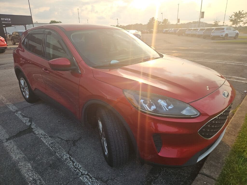 2020 FORD Escape