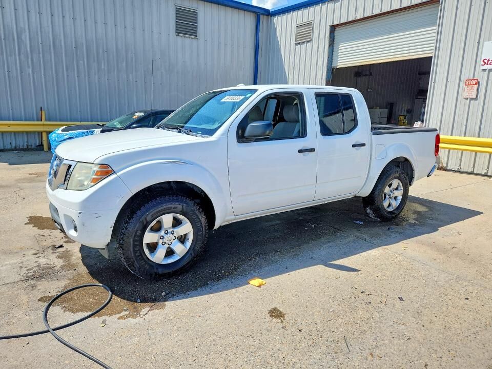 2012 NISSAN Frontier