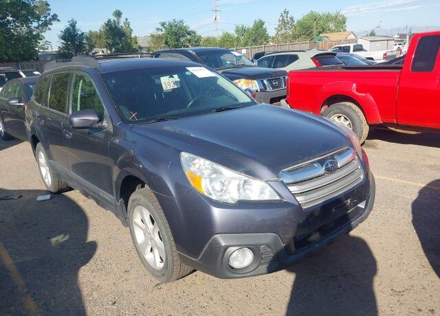 2014 SUBARU Outback