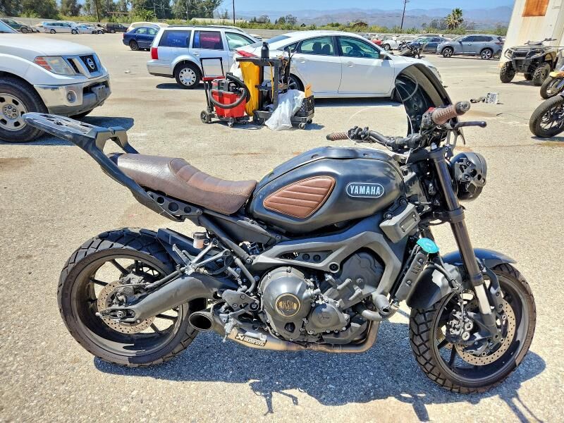 2016 YAMAHA XSR900C