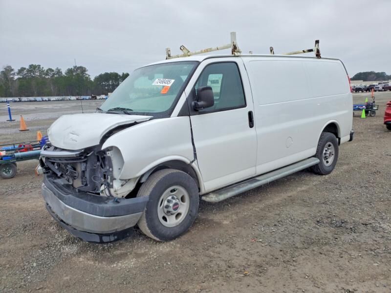 2017 GMC Savana