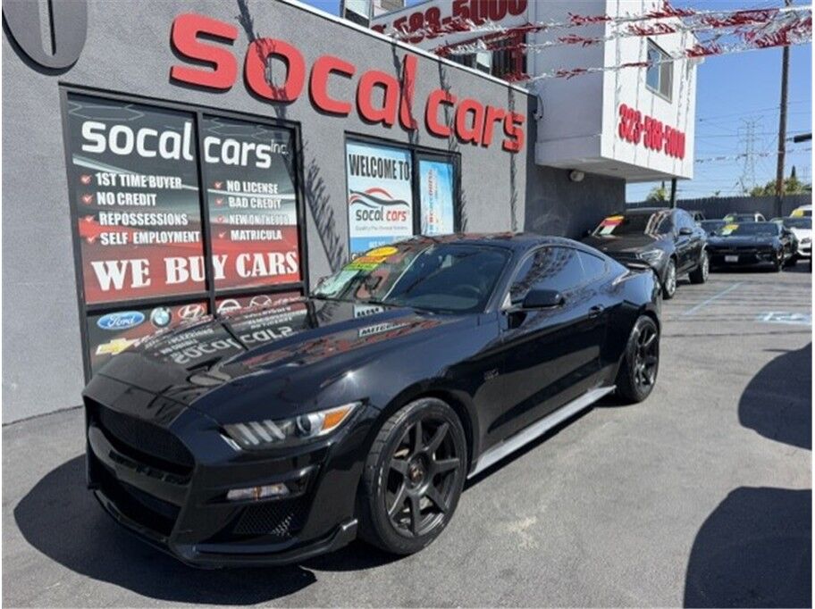 2017 FORD Mustang