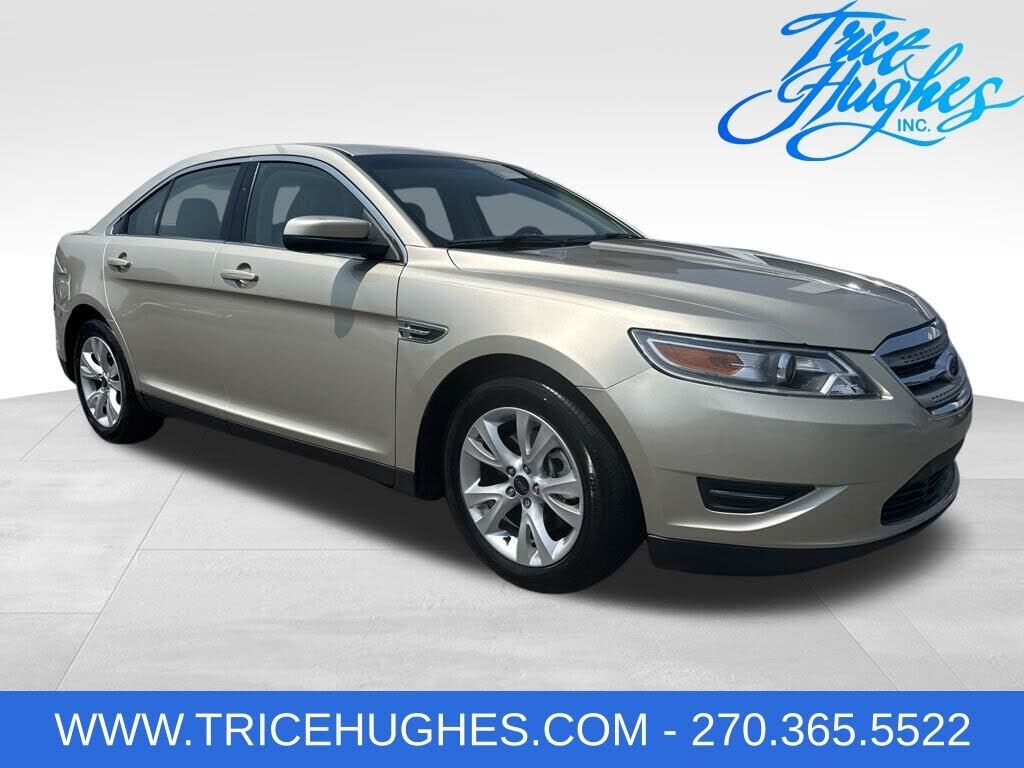 2011 FORD Taurus