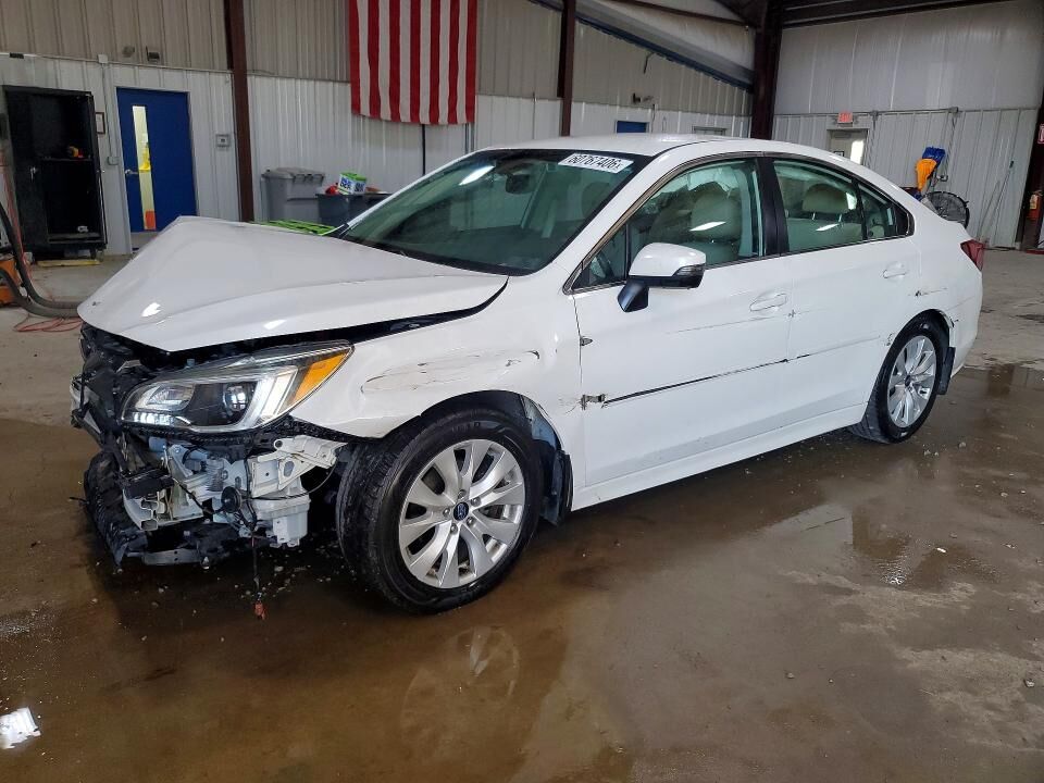 2016 SUBARU Legacy