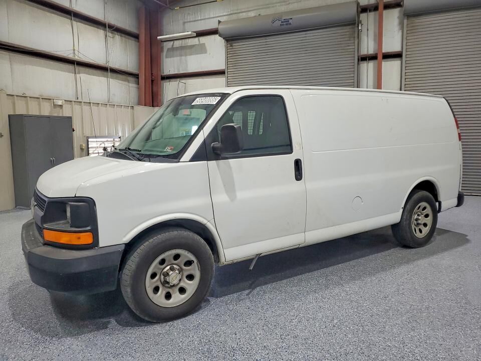 2013 CHEVROLET Express