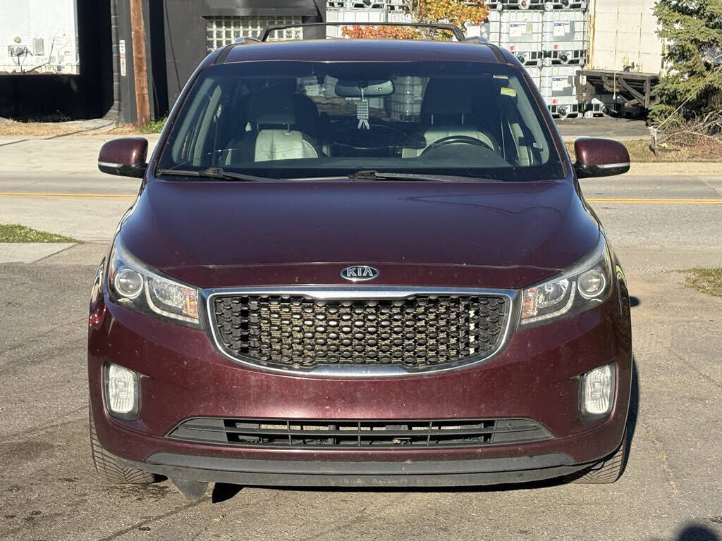 2016 KIA Sedona