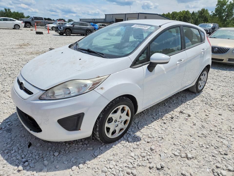 2013 FORD Fiesta