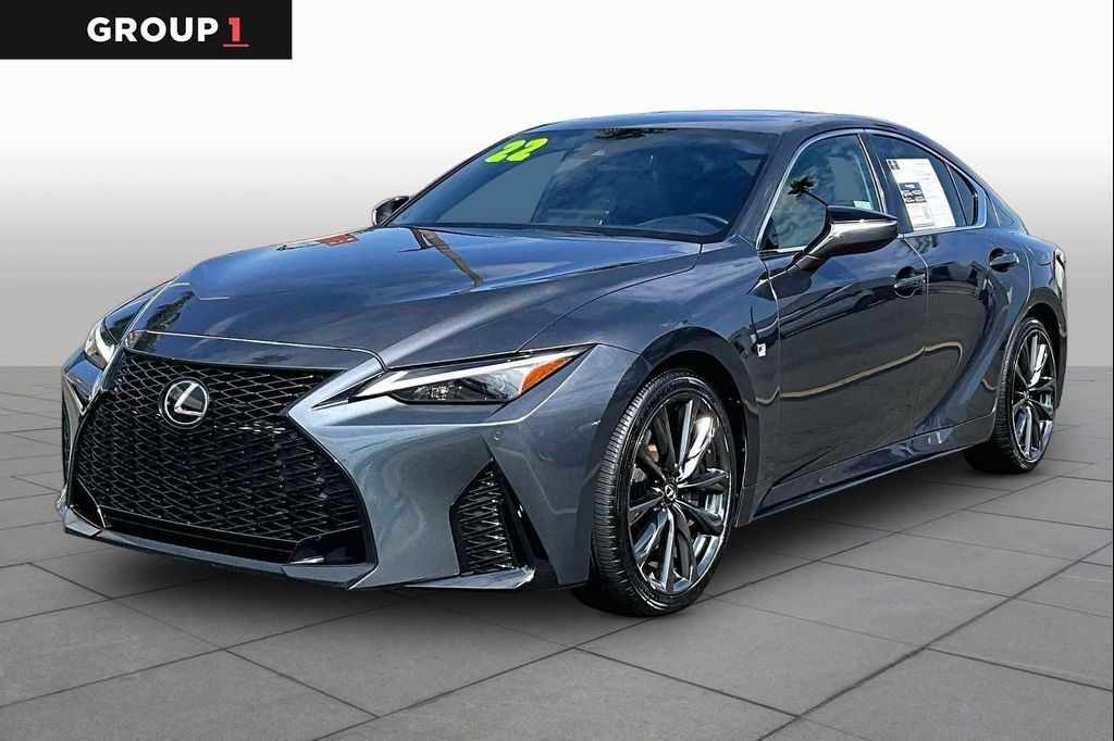 2022 LEXUS IS
