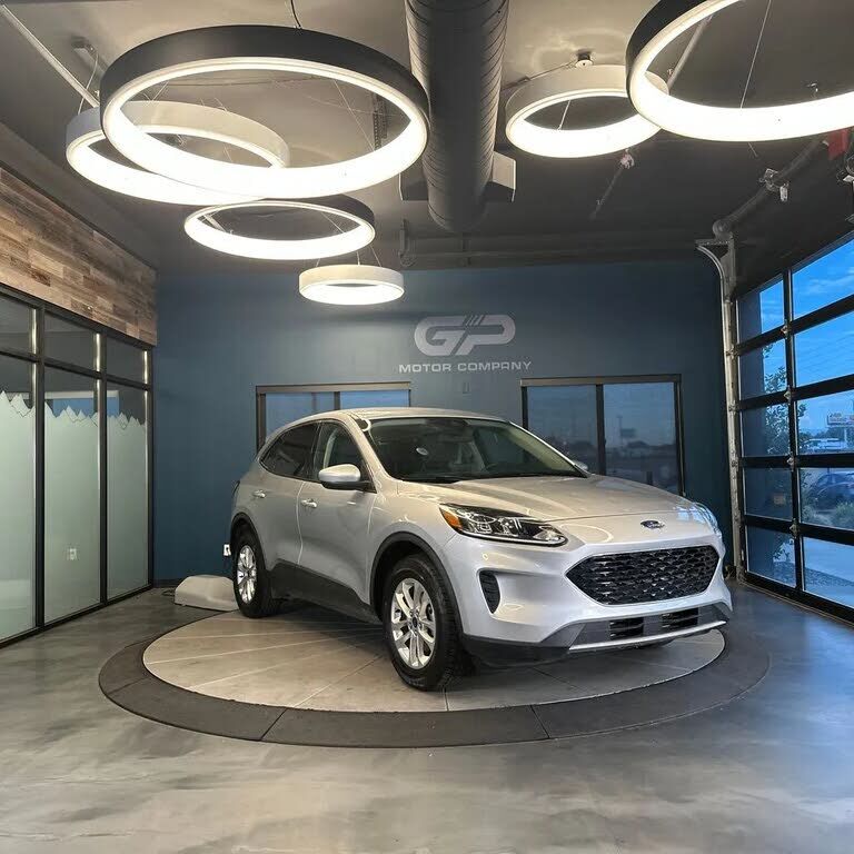 2020 FORD Escape