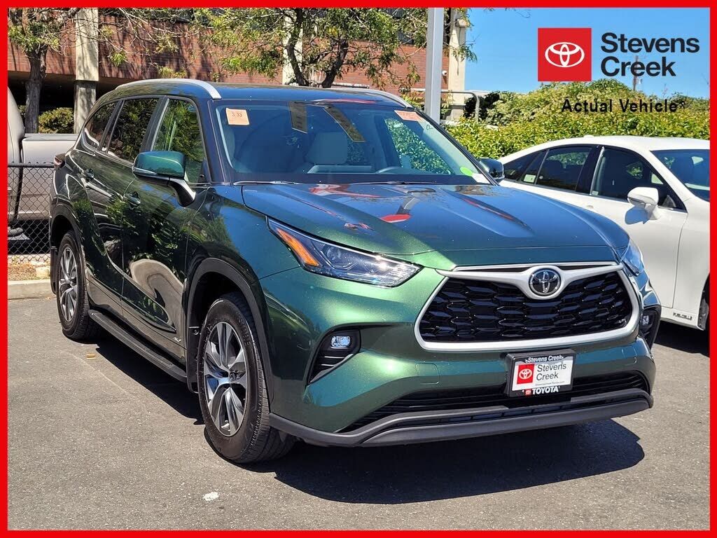 2025 TOYOTA Highlander
