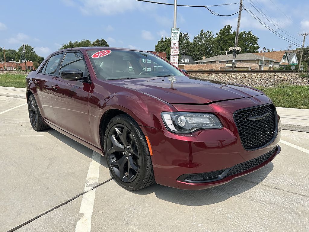 2021 CHRYSLER 300