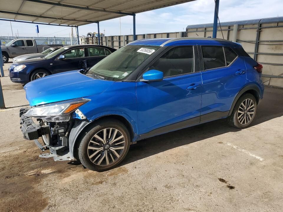 2021 NISSAN Kicks