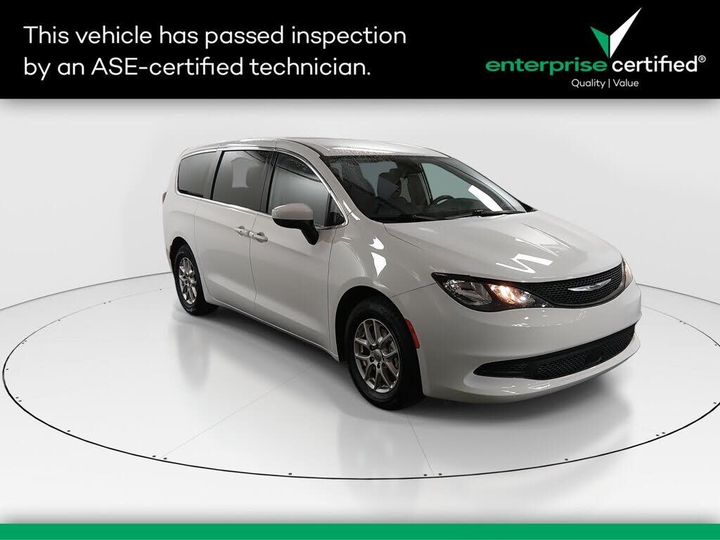 2023 CHRYSLER Voyager