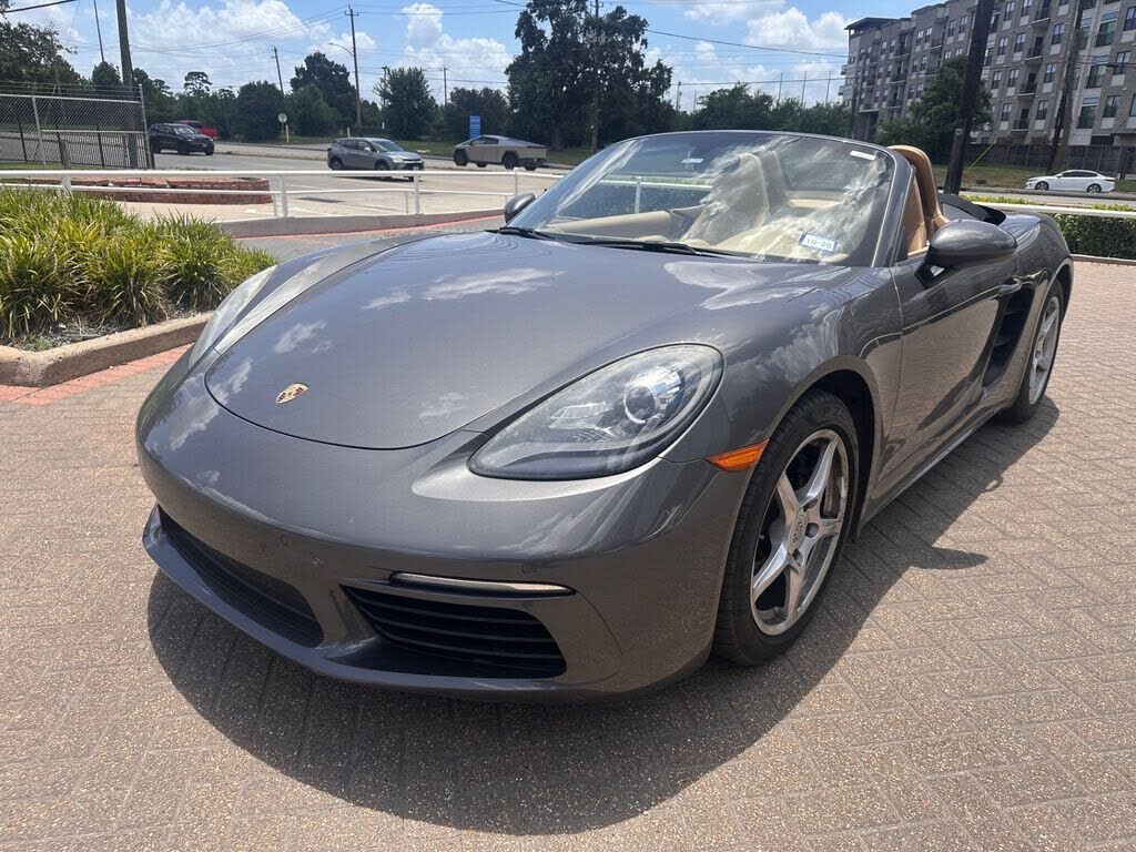 2017 PORSCHE Boxster