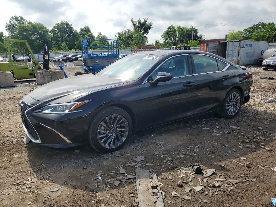 2025 LEXUS ES