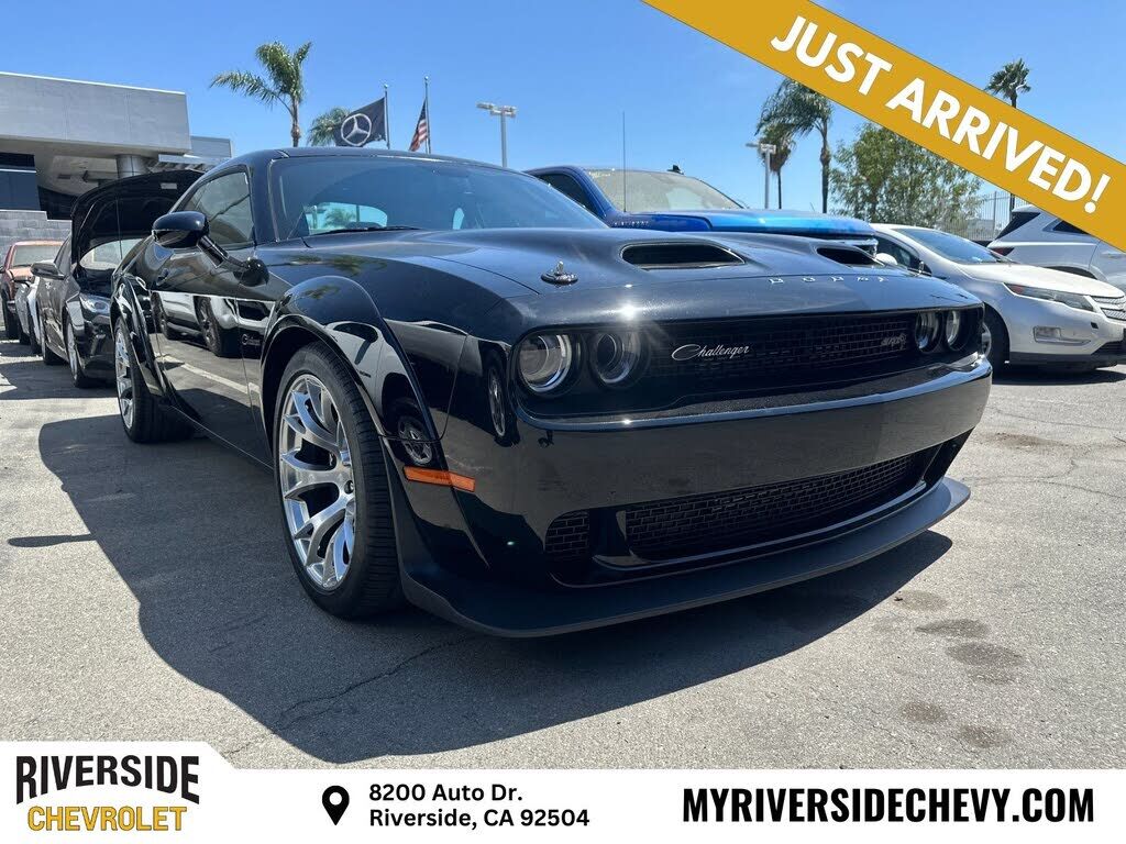 2023 DODGE Challenger