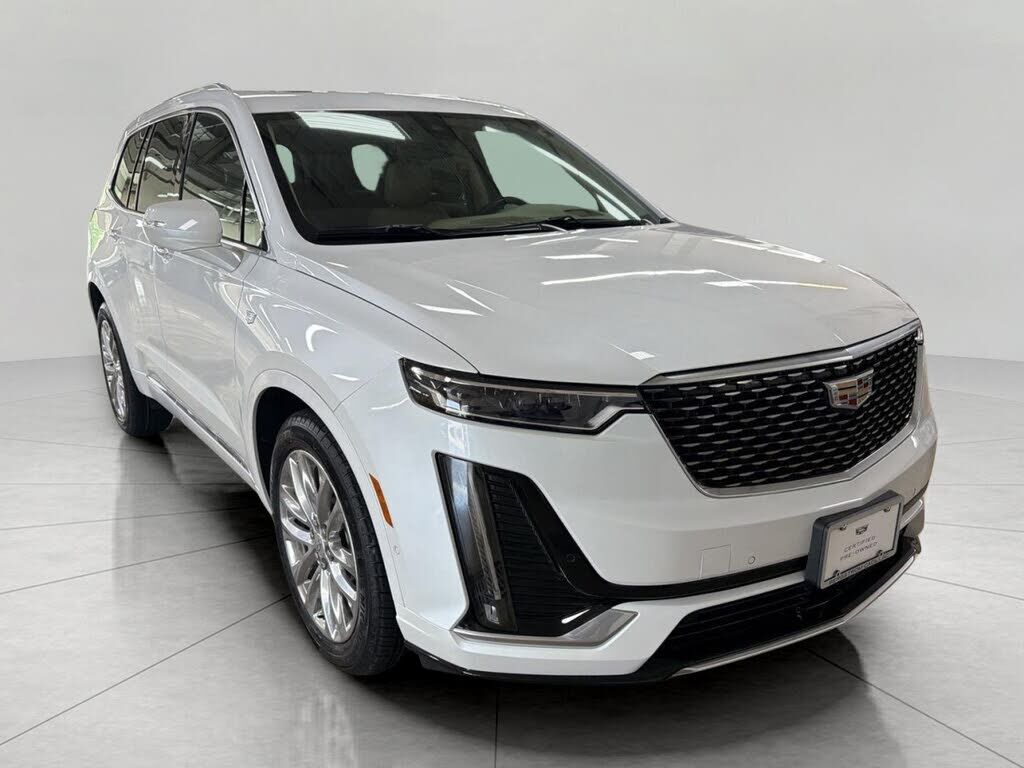 2024 CADILLAC XT6