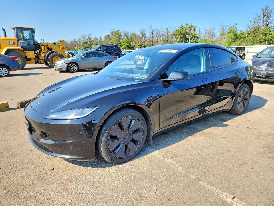 2024 TESLA Model 3