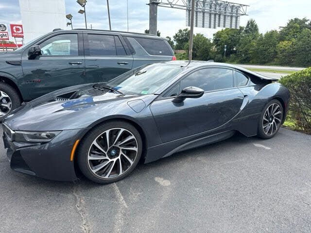 2017 BMW i8
