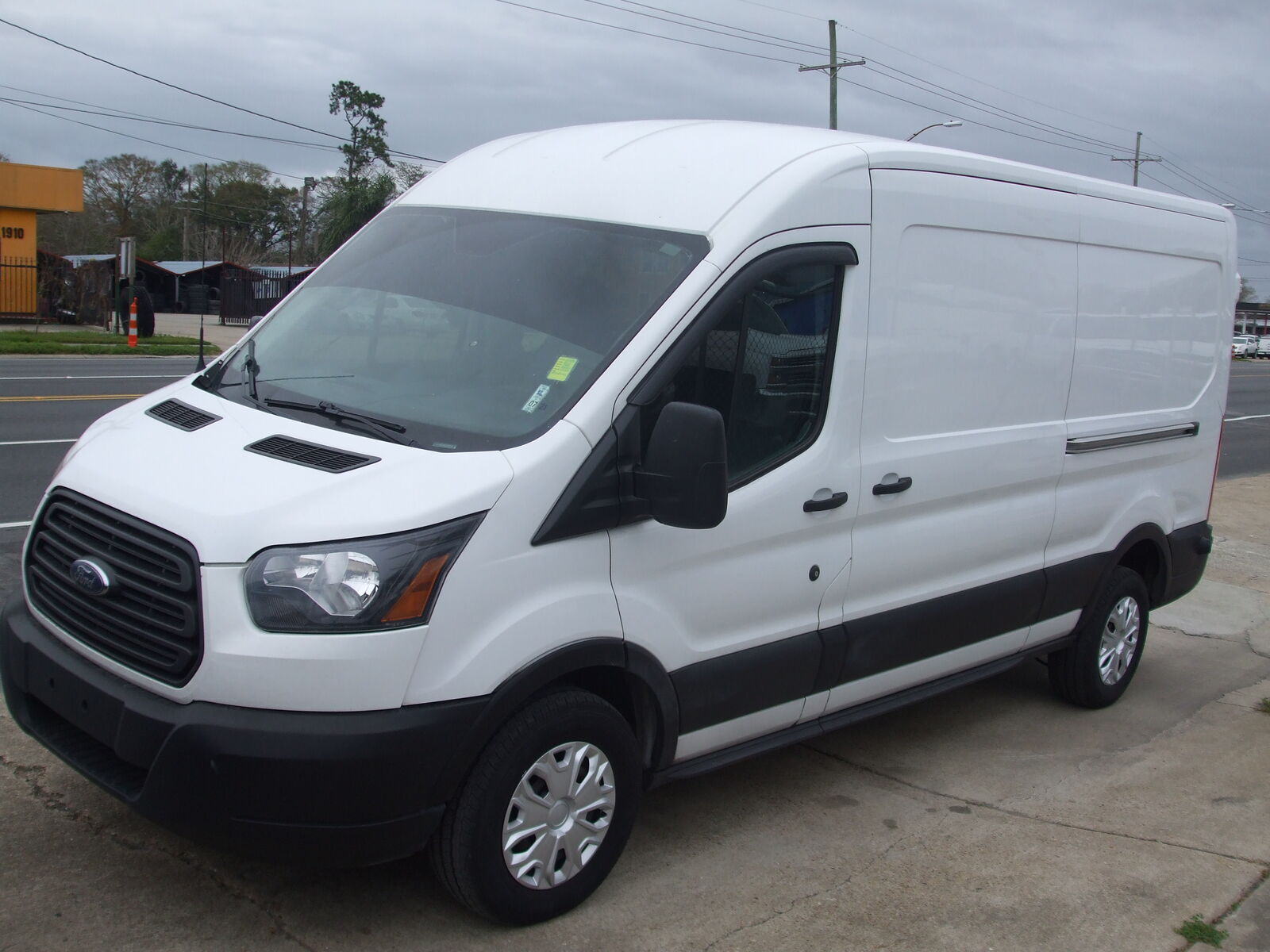 2019 FORD Transit