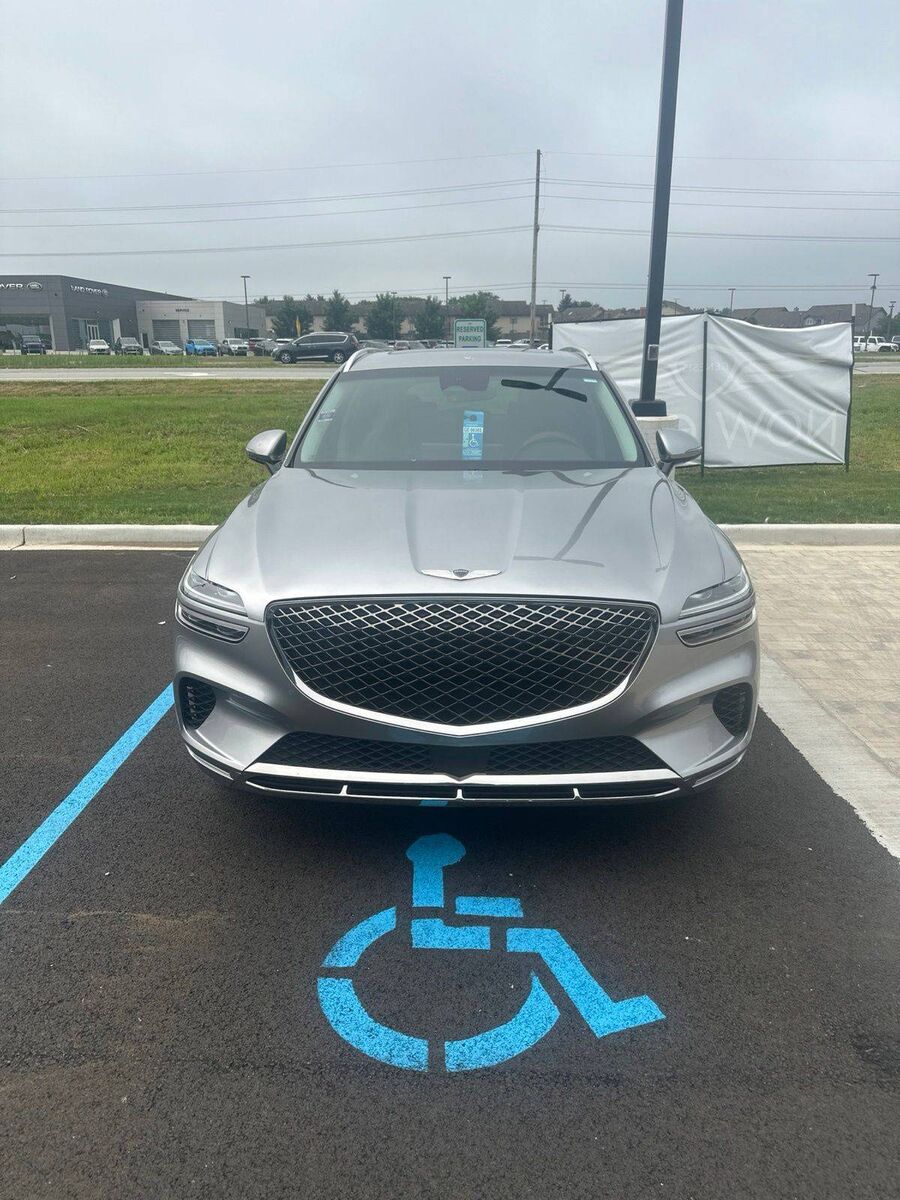 2024 GENESIS GV70