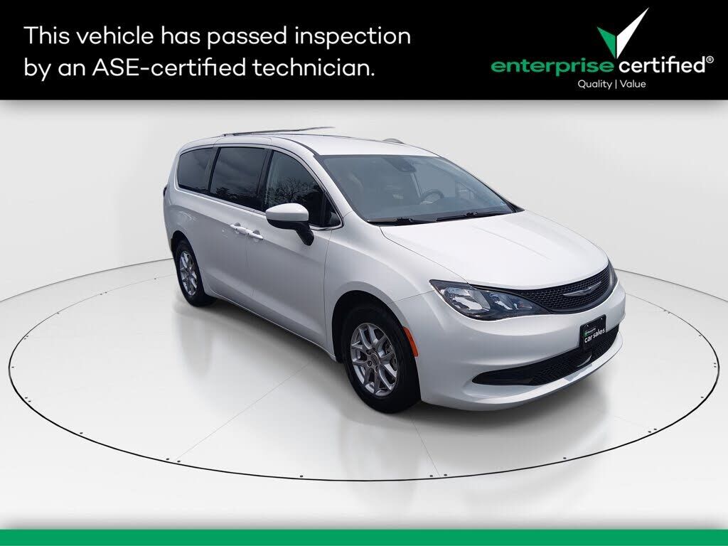 2023 CHRYSLER Voyager