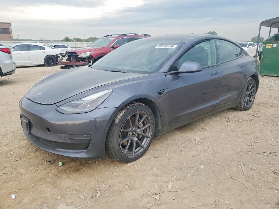 2021 TESLA Model 3