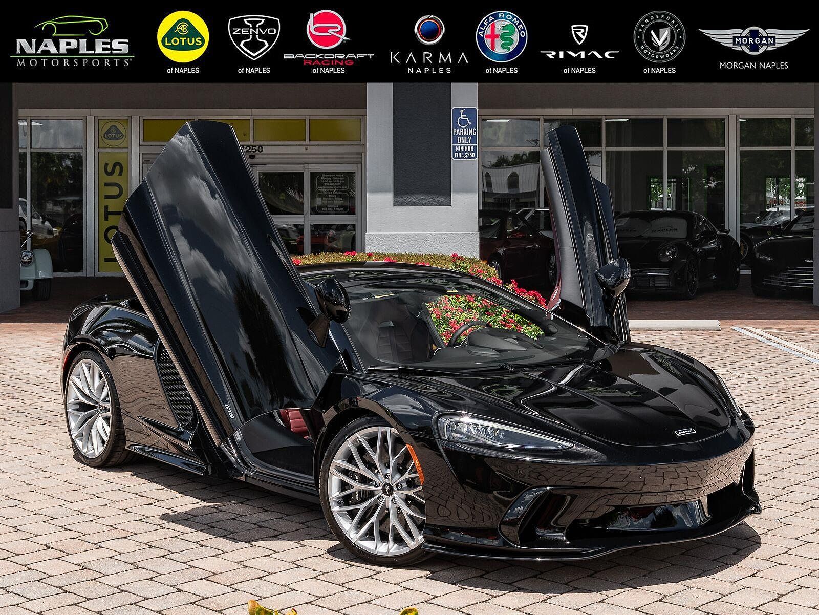 2025 MCLAREN GTS