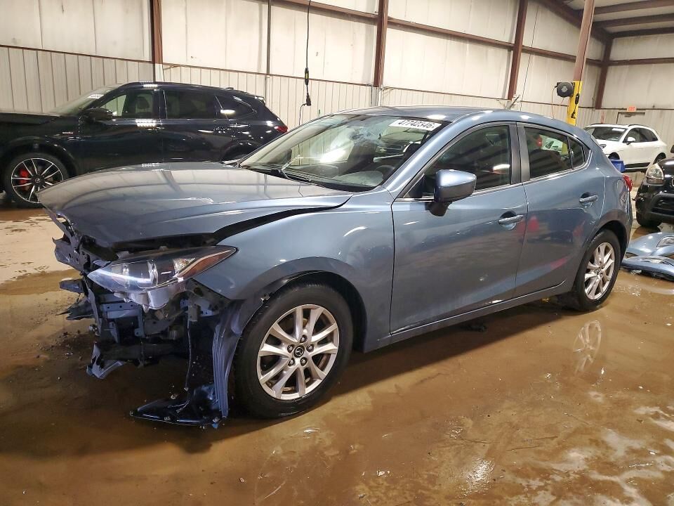 2015 MAZDA Mazda3