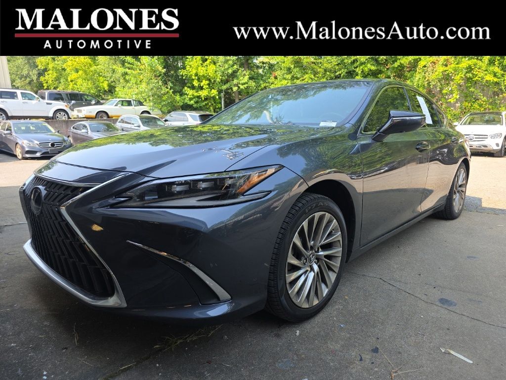 2022 LEXUS ES