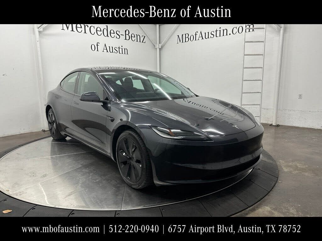 2024 TESLA Model 3