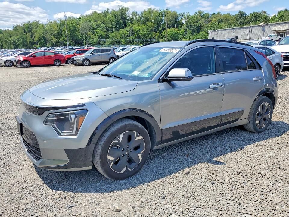2023 KIA Niro