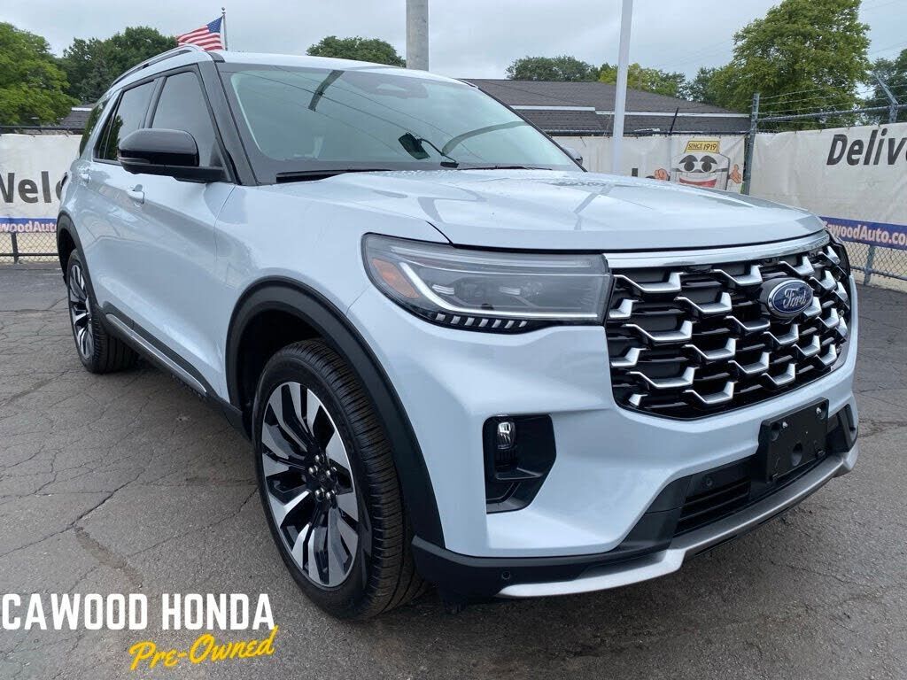 2025 FORD Explorer