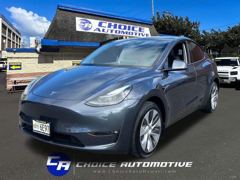 2023 TESLA Model Y