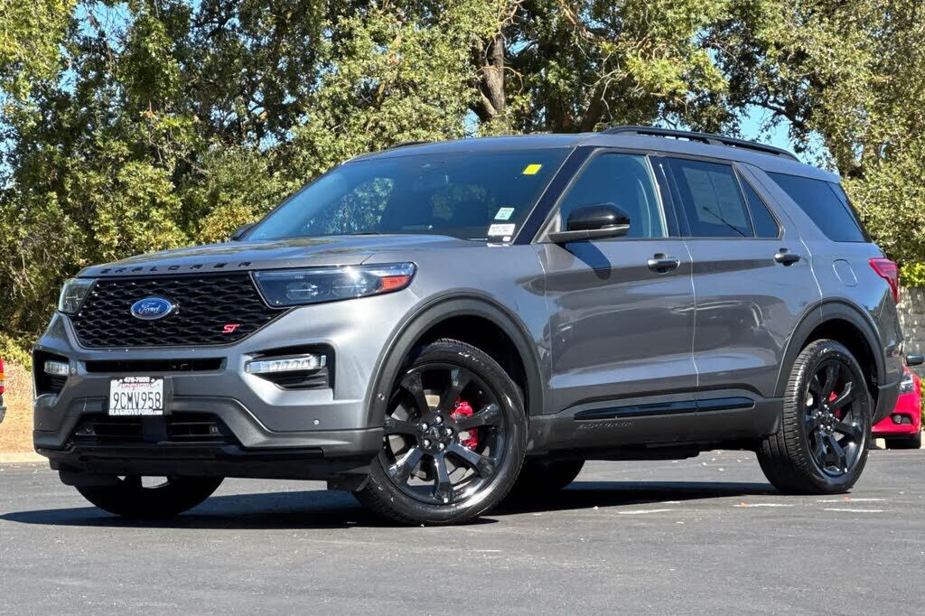 2022 FORD Explorer