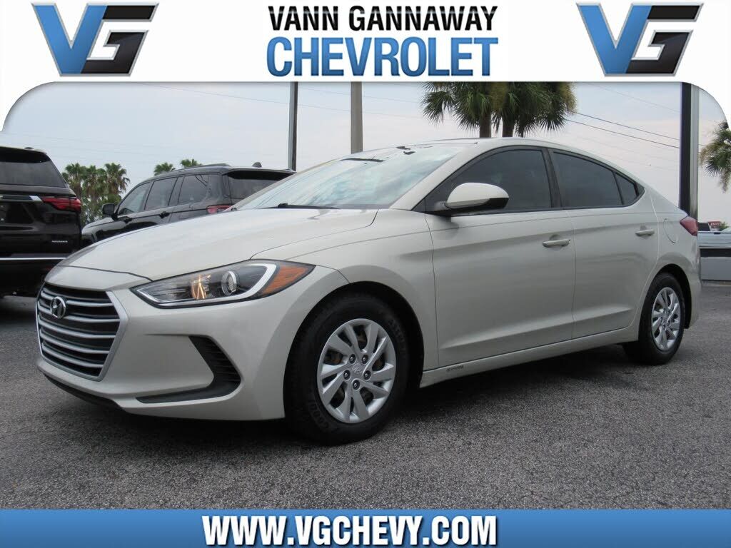 2017 HYUNDAI Elantra