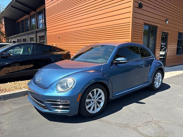 2017 VOLKSWAGEN Beetle