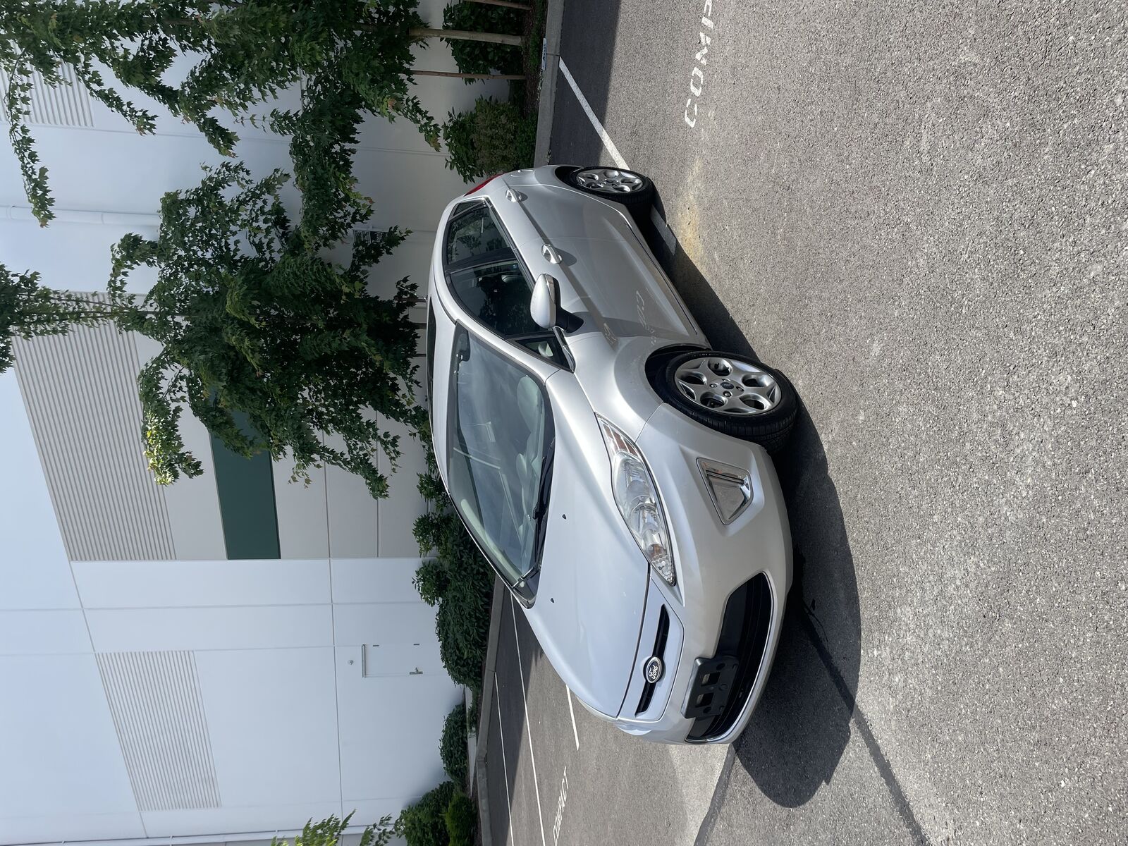 2011 FORD Fiesta