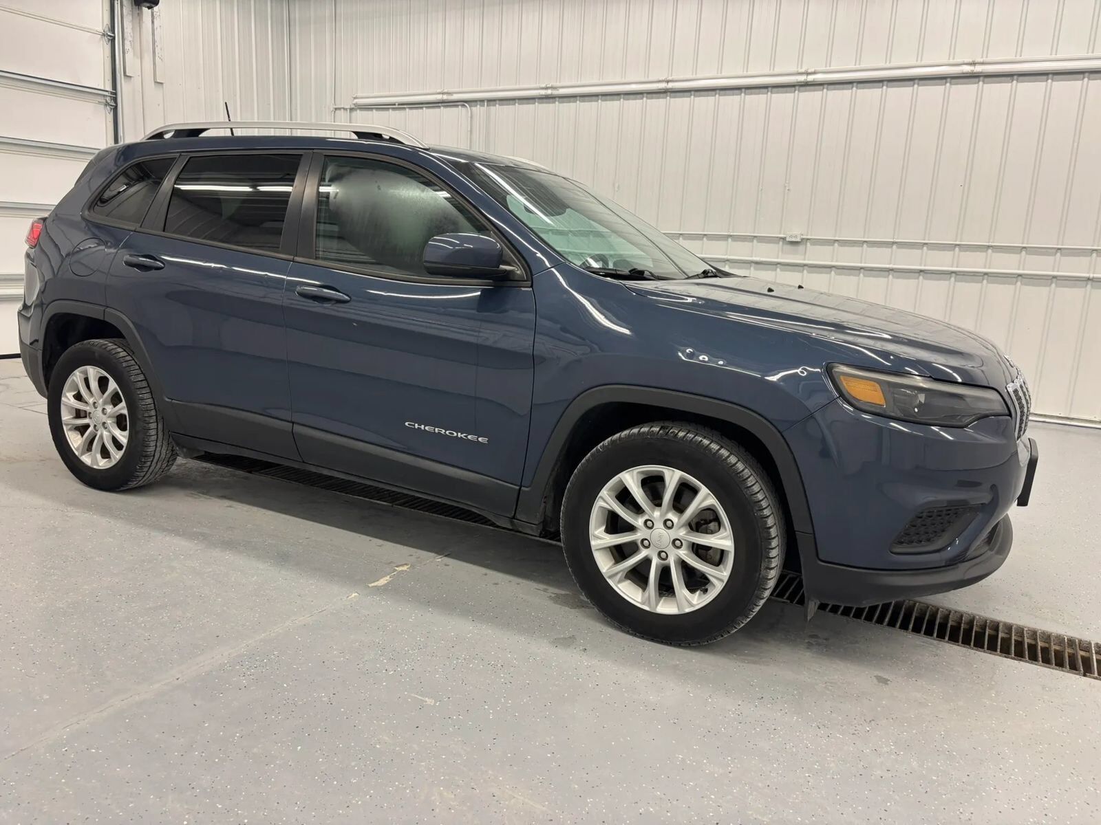 2021 JEEP Cherokee