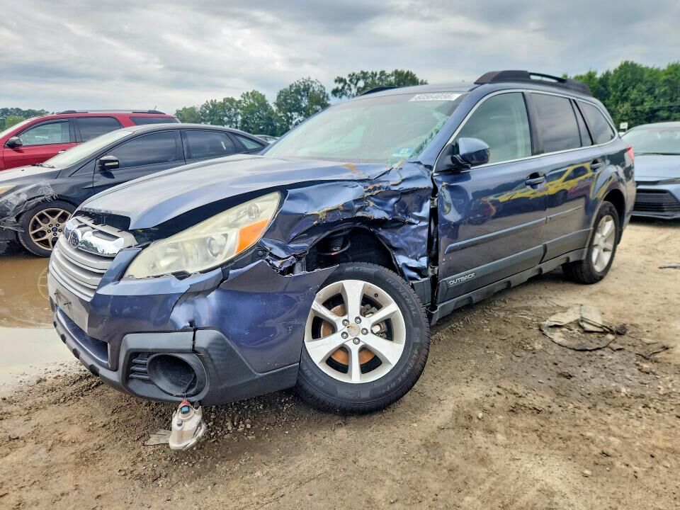 2014 SUBARU Outback
