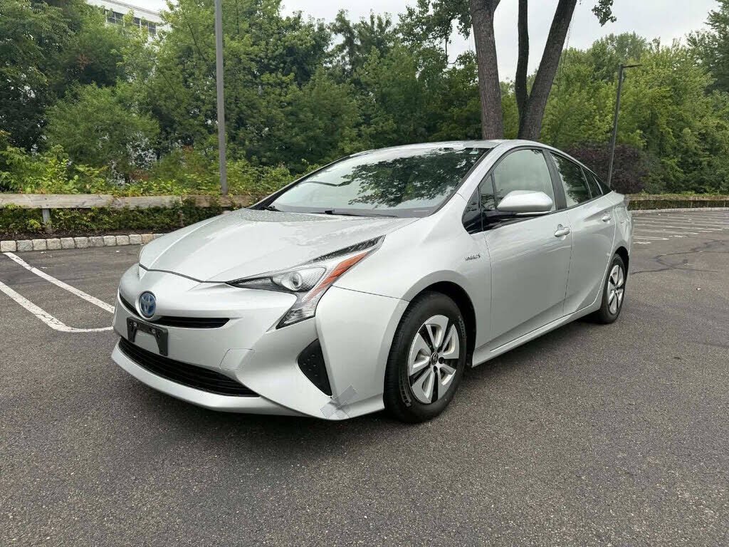 2017 TOYOTA PRIUS