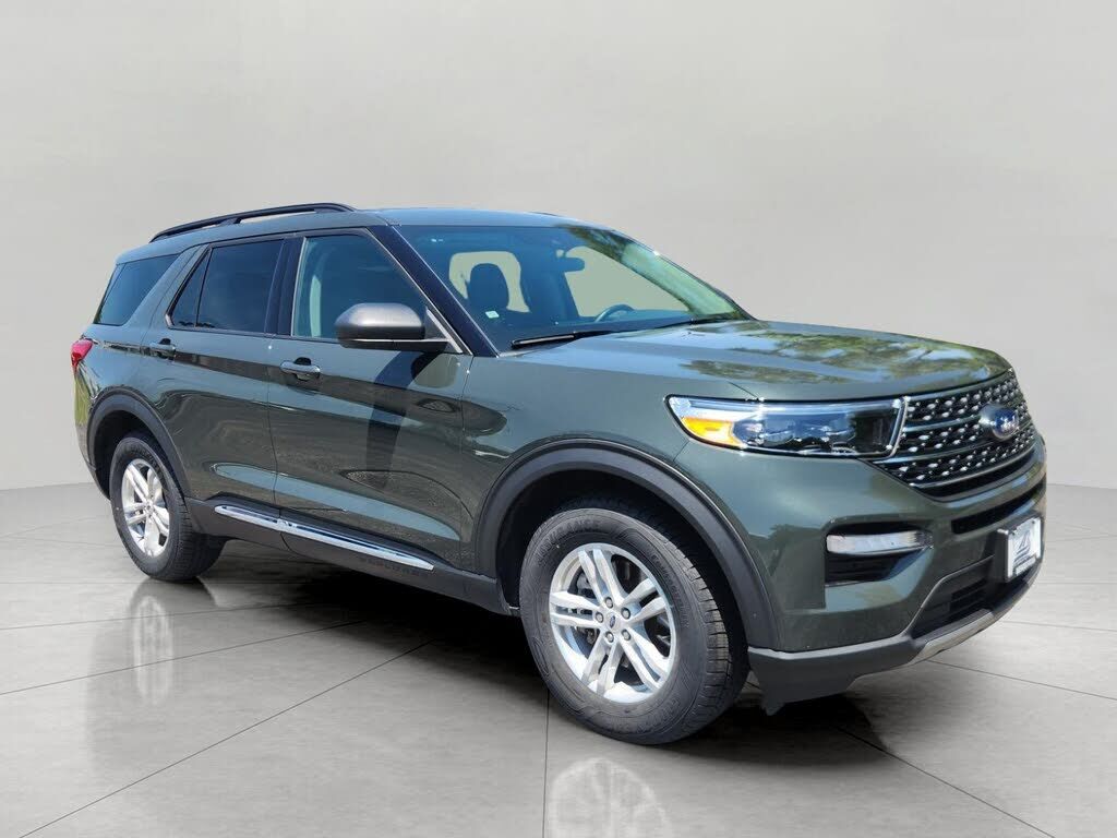 2024 FORD Explorer