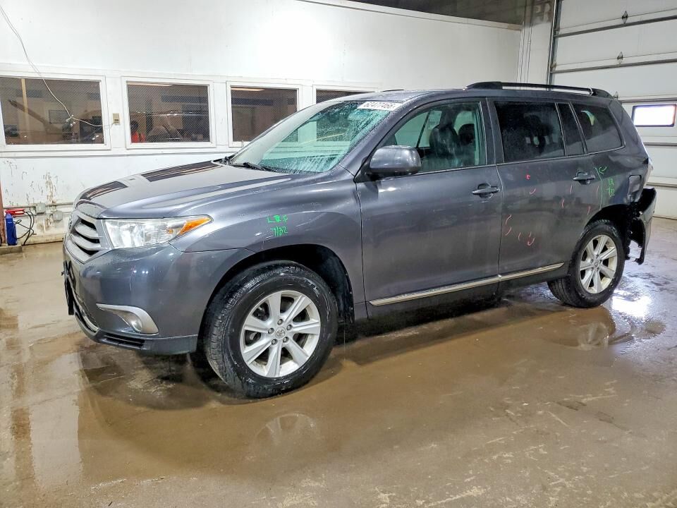 2013 TOYOTA Highlander