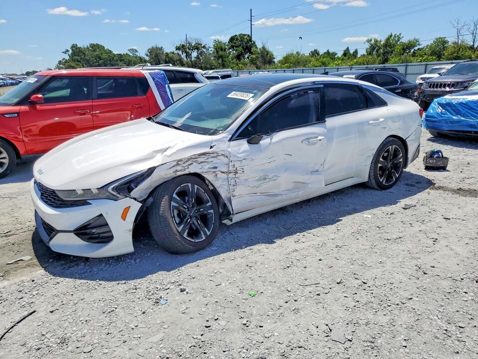 2022 KIA K5