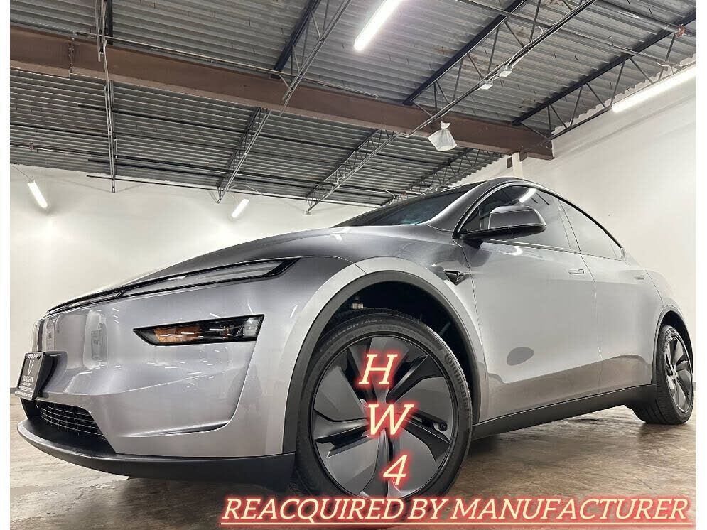 2026 TESLA Model Y