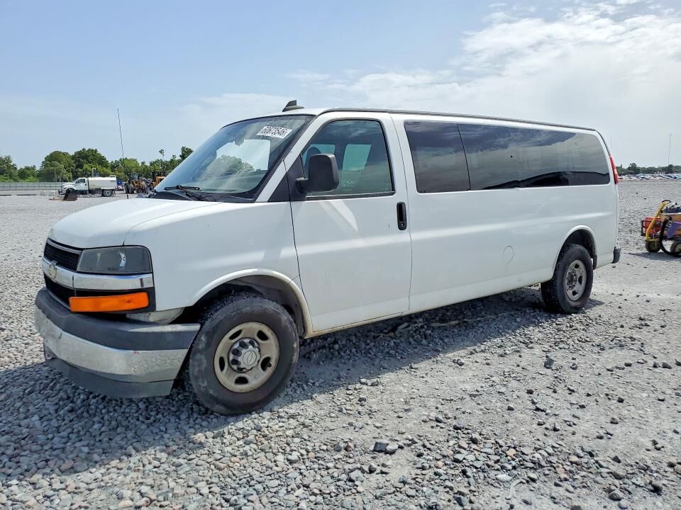 2017 CHEVROLET Express