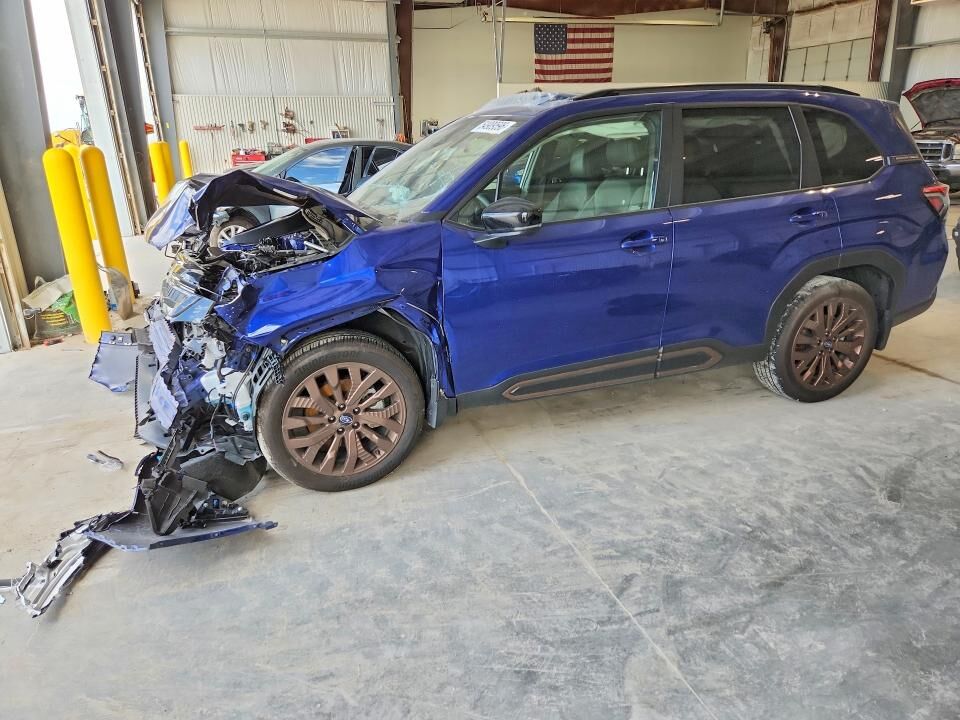 2025 SUBARU Forester