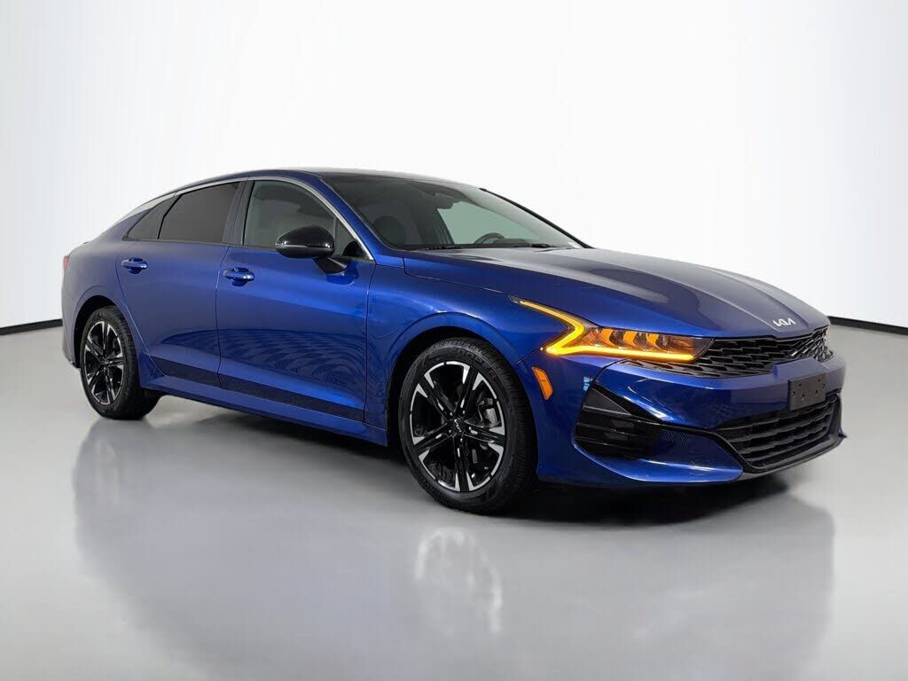 2022 KIA K5