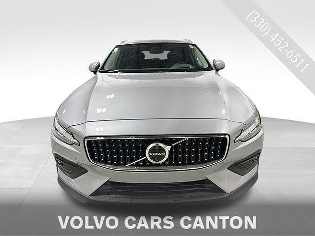 2026 VOLVO V60CC