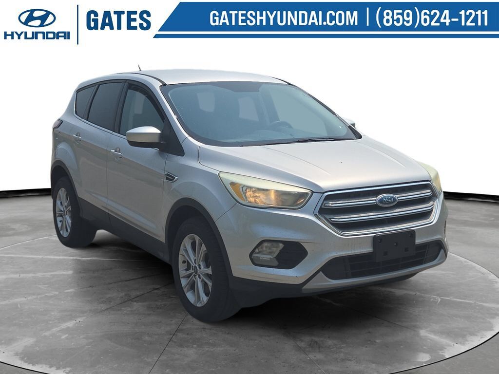 2017 FORD Escape